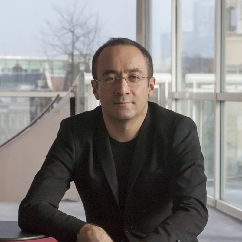 Riccardo Minasi headshot
