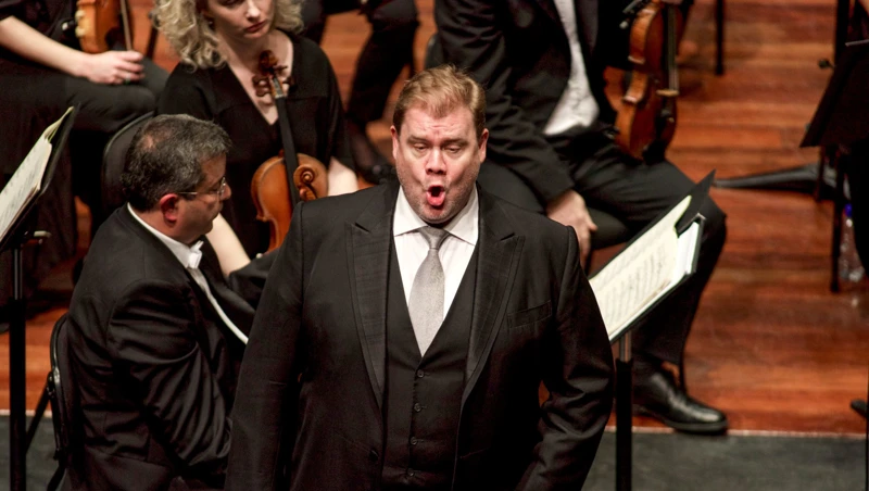 Stuart Skelton performing the role of Tristan.